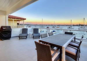 Alluring Balboa Island Bayfront Beach House