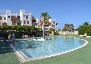 Alquilaencanarias-Medano Los Martines beachfront A
