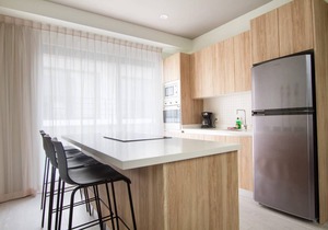 Amazing 1BR penthouse with private rooftop pool in #1 location 150m away from the beach