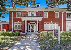 Amazing 1 Bed in Starland, Heated Pool Access