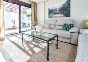 Amazing 2-Bedroom Retreat in Nueva Andalucia, Steps from Centro Plaza