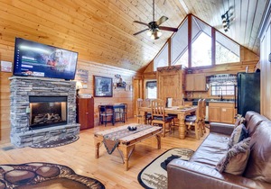 "Amazing Escape" 3K Bds/2Bth, 2Hot Tubs, PS3&4, 2 Jacuzzi, Indoor Pool, Arcade