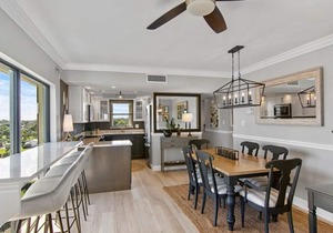 AMAZING OCEAN FRONT CONDO - TOP FLOOR - OCEAN VIEWS ALL AROUND!