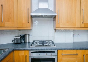 Amazing Two Bed Cottage in Victoria Park Village