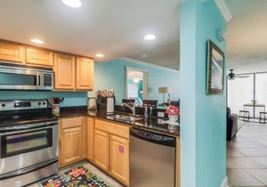 Amazingly Relaxing and Convenient Sleeps 6 With Pool!