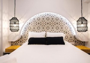 Amer Villa Santorini with outdoor hot tub