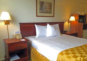 Americas Best Value Inn & Suites Eureka