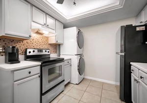 Anastasia's Treasure n2 BR 2BA/Ground Floor Great LocationnBeach Front Complex