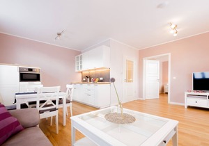 Ap 8 - Herrenberg-Junior Suite-Deluxe-Ensuite with Shower-Courtyard view