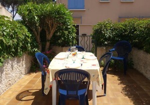 Apartment Le Lido in Saint Cyr sur mer Les Lecques - 4 persons, 1 bedrooms