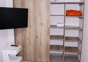 Apartamento 2 Alcobas Estadio Piso 2 Con Patio