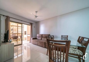 Apartamento com 02 dormitórios