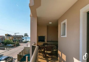 Apartamento com 02 dormitórios