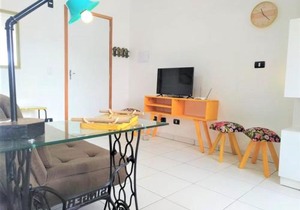 APARTAMENTO COM PISCINA E CHURRASQUEIRA EM UBATUBA