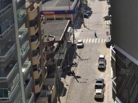 Apartamento confortável em Meia Praia - 200 metros da praia