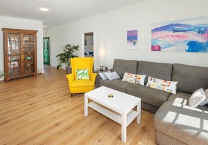 Apartamento OM con piscina y vistas al mar