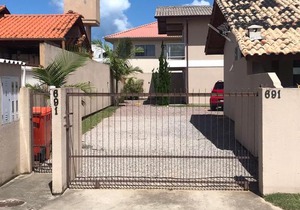 Apartamentos na praia do Campeche de um quarto!!!