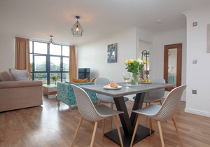 Apartment ∙ 2 bedrooms ∙ 4 guests