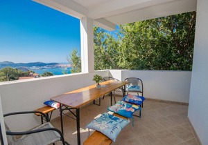 Apartment ∙ 4 bedrooms ∙ 10 guests