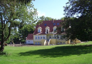 Apartment 4 on the water for 4 people Gut Grubnow on Rügen
