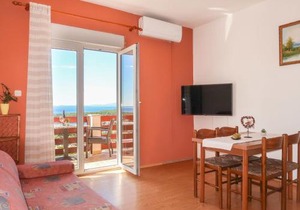 Apartment Andrija-1 by Interhome