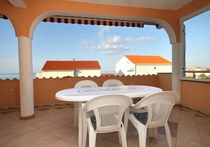 Apartment Cherry - relax & chill by the pool: A1(2+2) - Novalja, Island Pag, Croatia