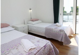 Apartment Elvi - amazing position & parking: A4 gornji(4+1) - Primosten, Riviera Sibenik, Croatia
