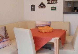 Apartment in a quiet location, close to the center, free WiFi, pets, 4 pers.