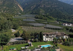 Apartment in Goldrain with Pool & Mountain Views
