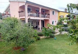 Apartment in Porec with terrace, air conditioning, WiFi, washing machine 3362-1