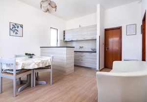 Apartment in Vrvari with One-Bedroom 3