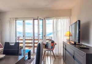 Apartment Les Arolles A1 by Interhome