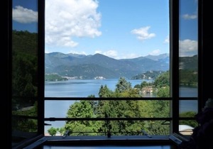 Apartment Lido in a period villa on Lake Orta with pool and spectacular view