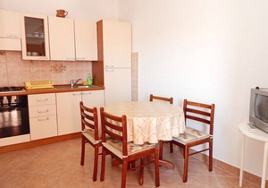 Apartment Luce - family friendly & parking: A5(4) - Pag, Island Pag, Croatia