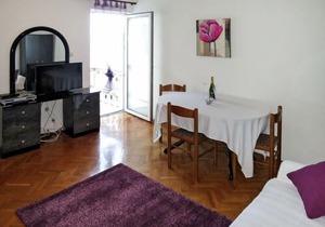 Apartment Marija (UGL205) in Ugljan/Ugljan - 6 persons, 2 bedrooms