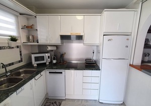Apartment near the beach, with swimming pools, gardens, garage, A/C. Wi-Fi high speed