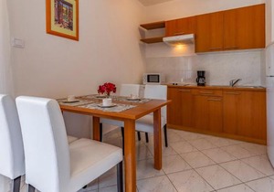 Apartment Rok 5 by Interhome