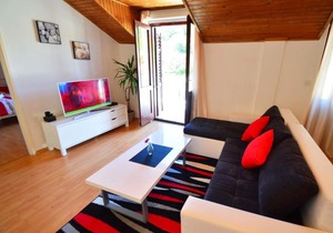 Apartment Ruža-1 by Interhome