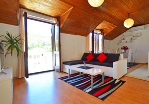 Apartment Ruža-1 by Interhome