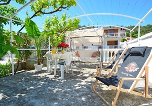 Apartment Ruža-2 by Interhome