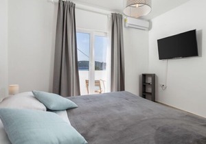 Apartment Simicic (RAB161) in Rab/Rab - 4 persons, 1 bedrooms