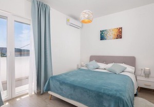Apartment Simicic (RAB162) in Rab/Rab - 4 persons, 2 bedrooms