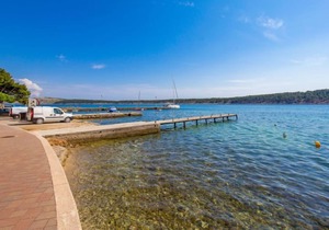 Apartment Simicic (RAB163) in Rab/Rab - 8 persons, 3 bedrooms