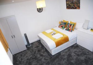 Apartment - Sleeps 5 & Free Parking