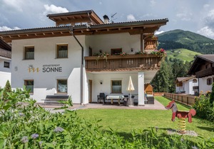 Apartment 'Sonne Nr. 21' with Mountain View, Garden & Wi-Fi