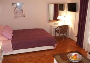 Apartment Vedro - 50 m from sea: 2 - Purple(2+1) - Korcula, Island Korcula, Croatia