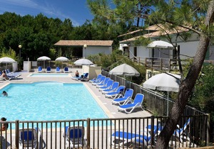 Apartment with terrace, just 350 m. from beach