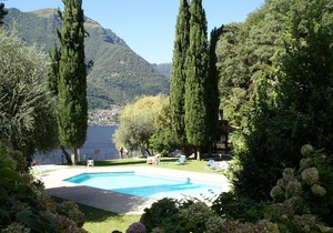 Apartment with 2 bedrooms, a large terrace with magnificent view of the lake