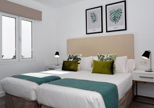 APARTMENT WITH TERRACE