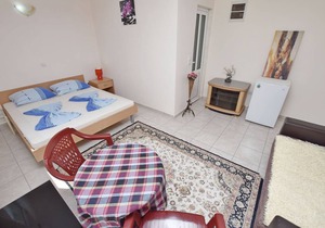 Apartments and Rooms Villa Mia